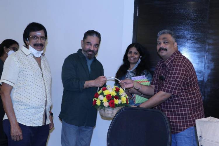 Chitralaxman Book launched by Kamal Haasan