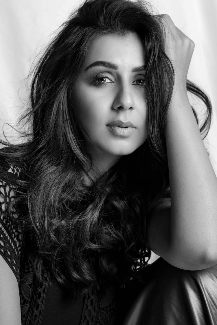 Here is actress Nikkigalrani Photoshoot pics @nikkigalrani