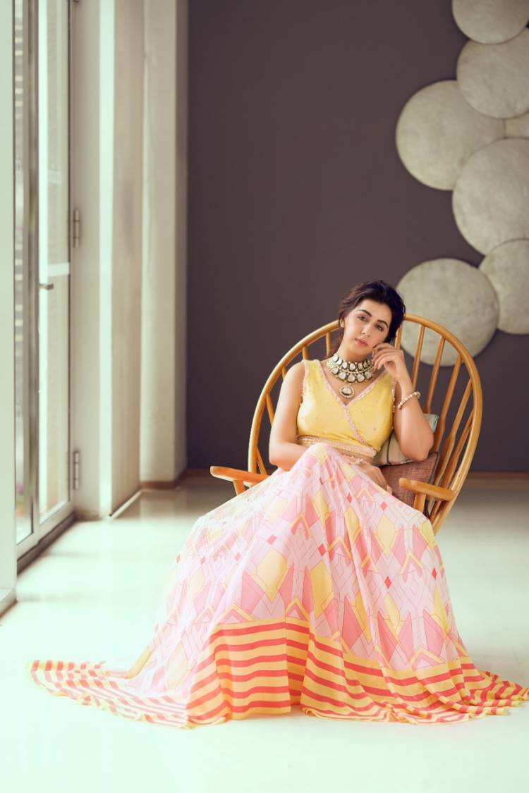 Actress #Nikkigalrani Dazzling Stills!! @nikkigalrani