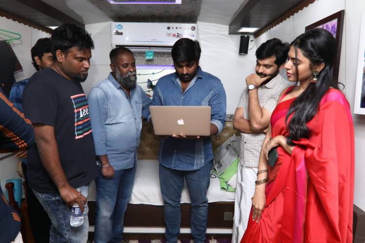 Actor Vijay Sethupathi unveiled the teaser of Cinematographer KV Guhan’s bilingual film ‘WWW’ (Who…Where…Why) featuring Adhith Arun and Shivani Rajashekar in lead roles. 