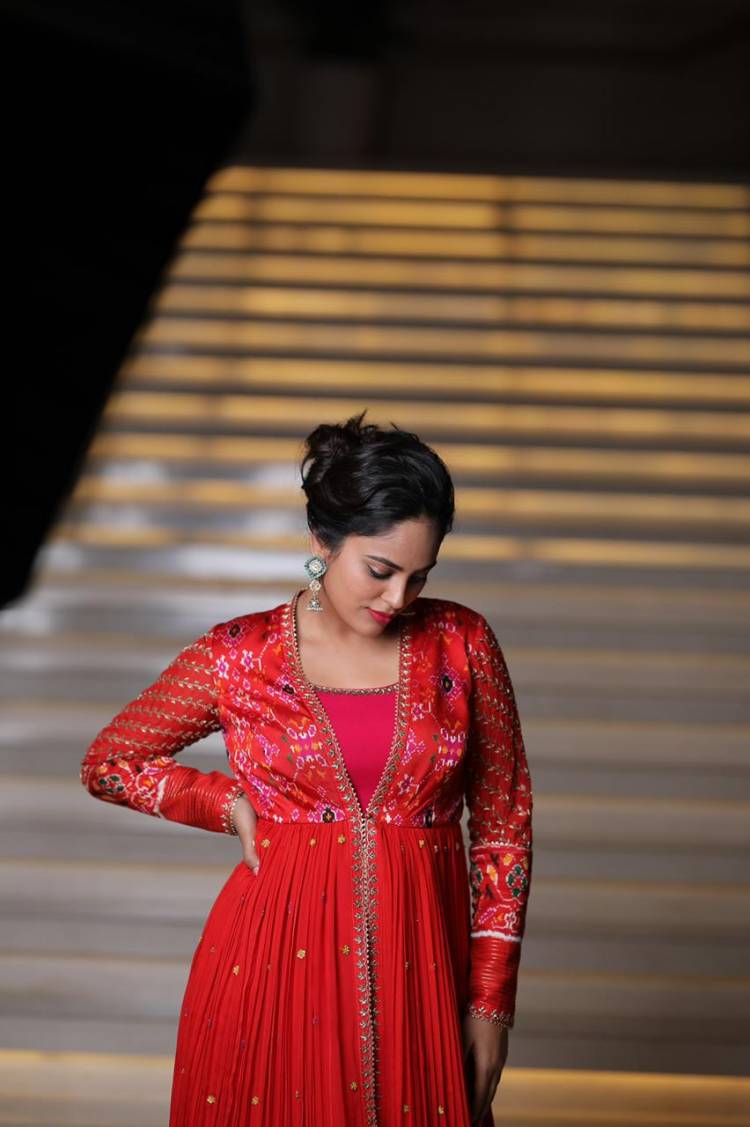 Actress #NanditaSwetha looks dazzling in red.