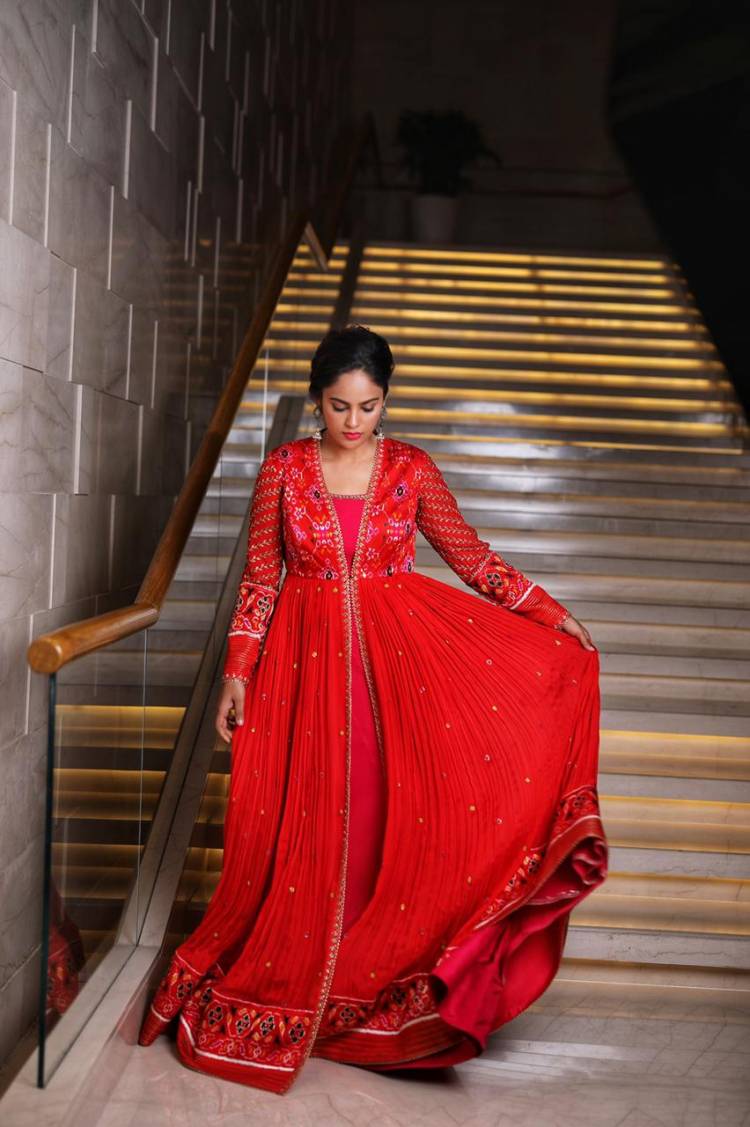 Actress #NanditaSwetha looks dazzling in red.