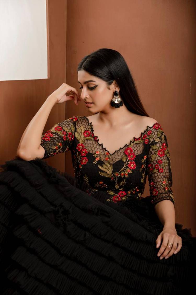 Actress #TanyaRavichandran Recent Photoshoot Pics