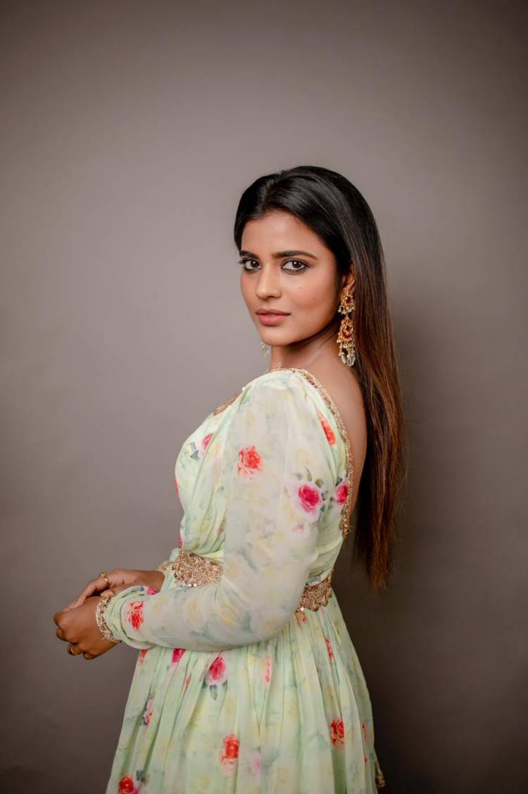 The ever adorable #AishwaryaRajesh looks gorgeous in these clicks.