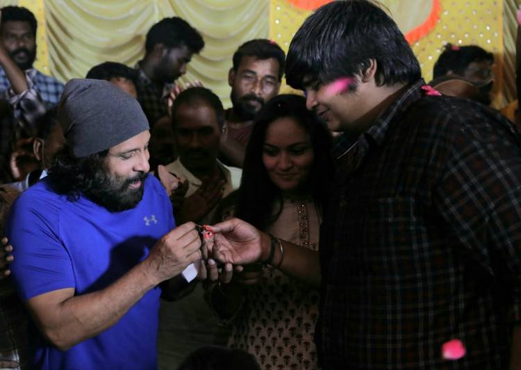 Director @karthiksubbaraj celebrated his birthday in the sets of #Chiyaan60