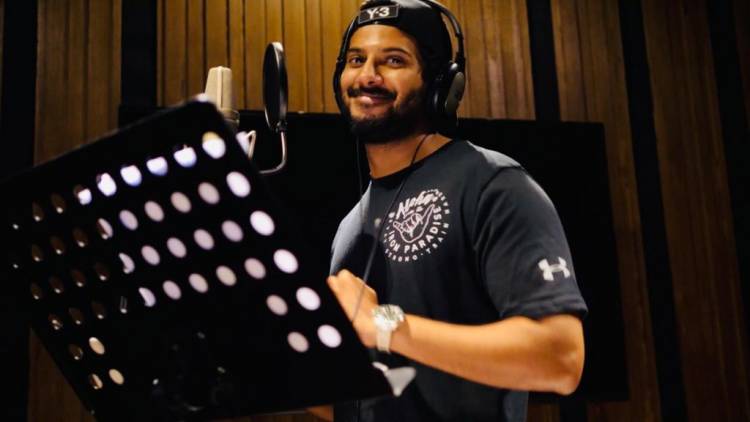 Caught behind the mike! @dulQuer sings in Tamil for the first time in the romantic comedy #HeySinamika
