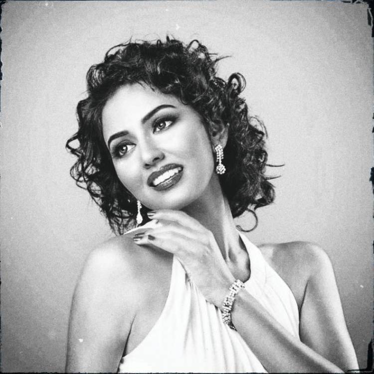 Check out Actress #Vidyapradeep's Stunning Look at Her Recent Retro Photo shoot!