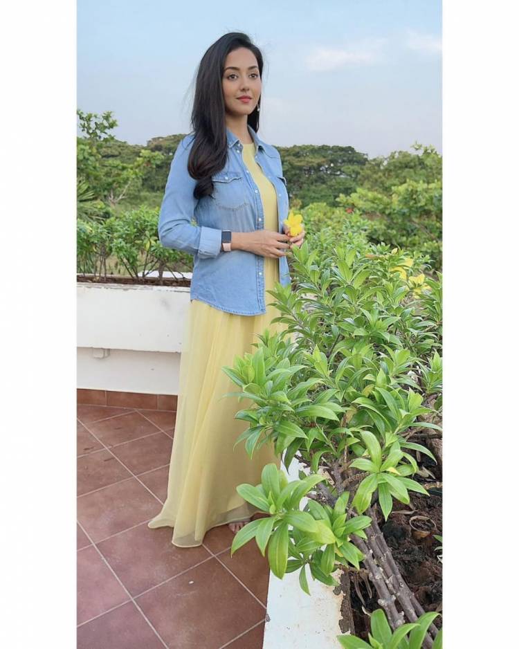 Actress #vidhyapradeep looks elegant in the latest stills
