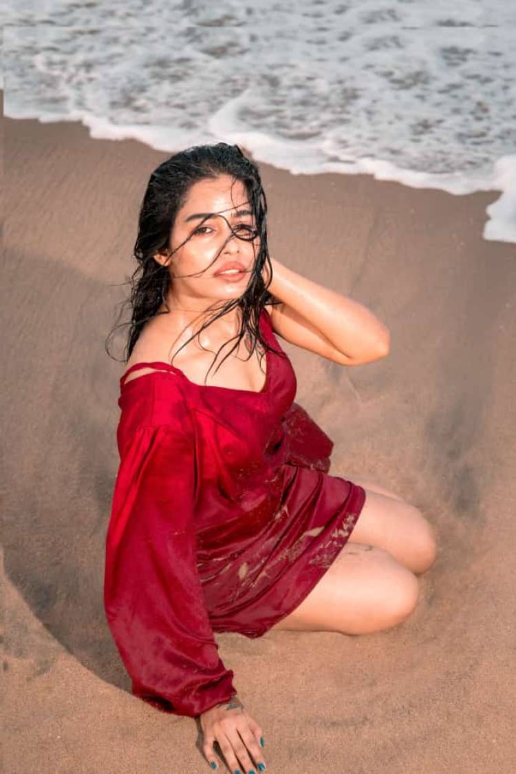 Actress #SaiPriyankaRuth sets the temperature high with her recent photoshoot stills on a beach..