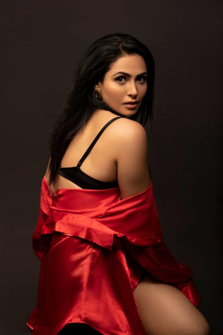 Actress #NidhiniRai looks breathtakingly beautiful in the latest photoshoot stills