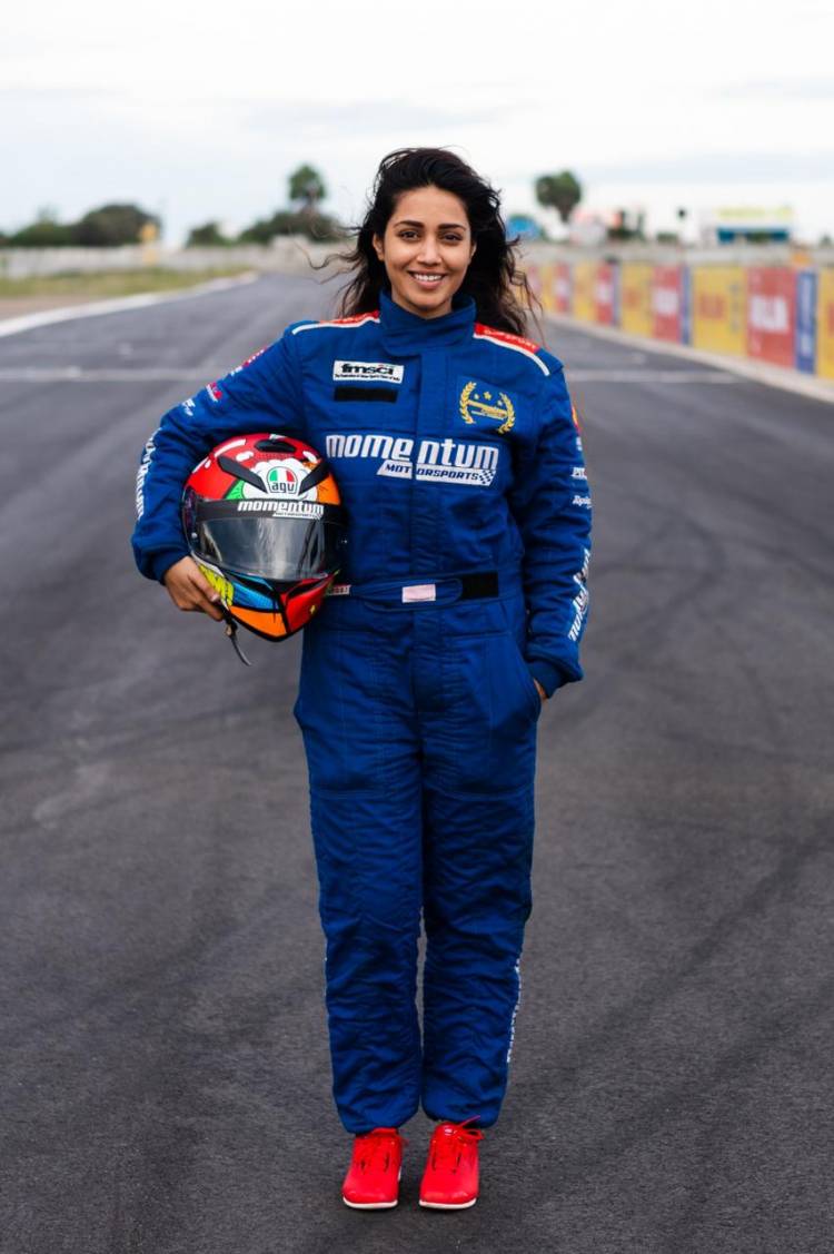 Formula Race Car பயிற்சியை முடித்த நடிகை நிவேதா பெத்துராஜ் ! 
