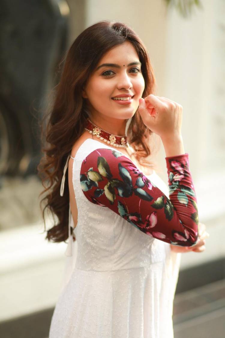 Actress #AmrithaAiyer looks beautiful in these pictures!   