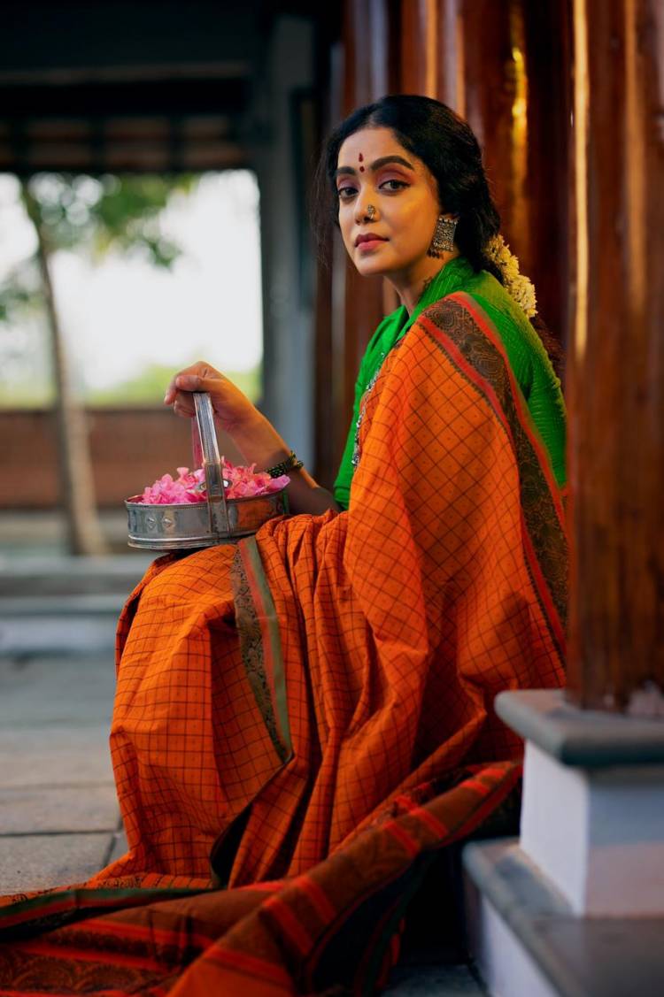 Actress #AbhiramiVenkatachalam Shows Us How To Ace The Saree Look Brilliantly… 