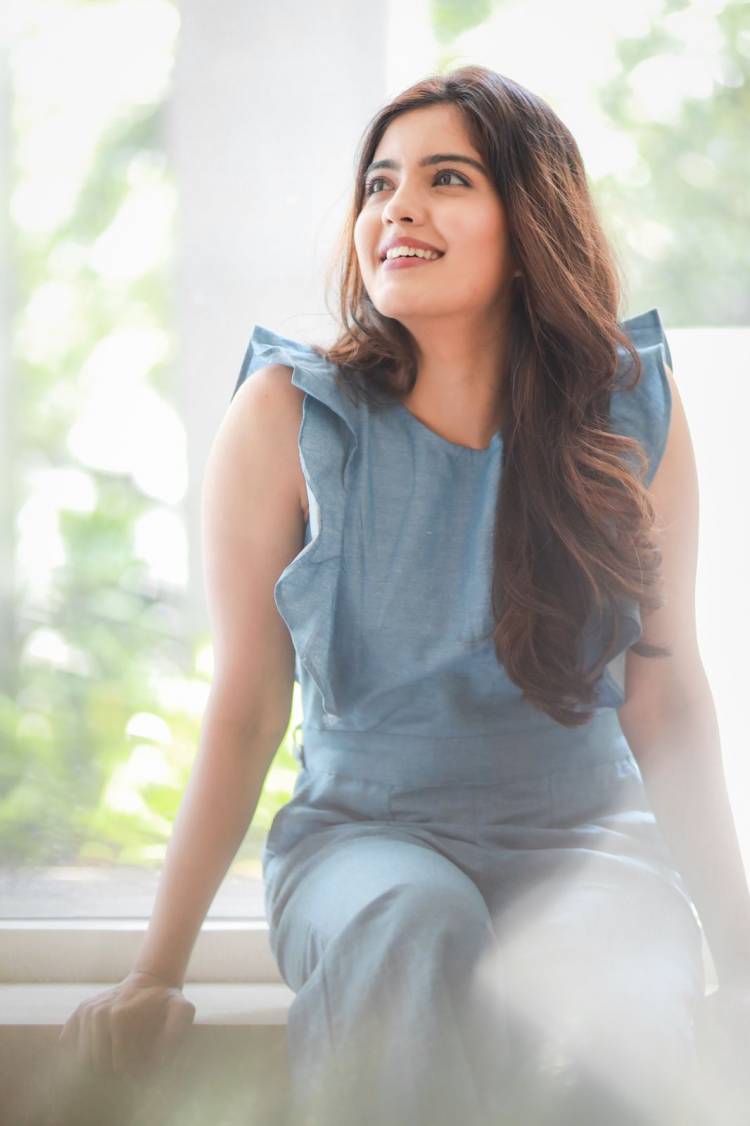 Pristine beauty #AmrithaAiyer's latest pictures.