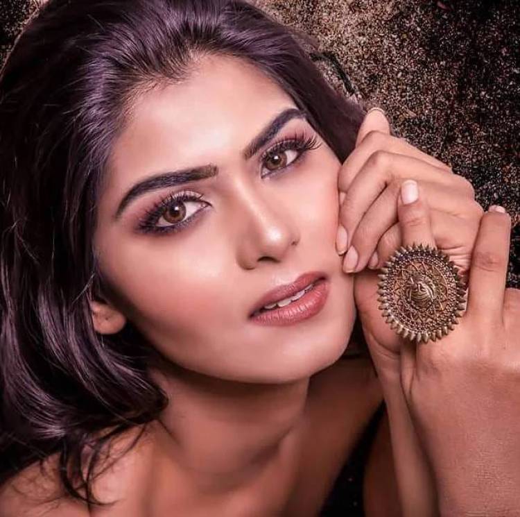 Actress #UpasanaRC Looks Stunning and Her Latest Snaps Show a Beautiful and Stylish Look that Attracts Everyone's Attention!  