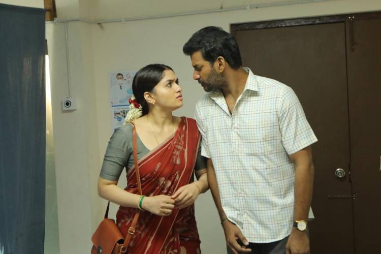 ராணா புரொடக்‌ஷன்ஸ்  சார்பில் நடிகர்கள் ரமணா, நந்தா இணைந்து தயாரிக்கும் படம் "லத்தி". 