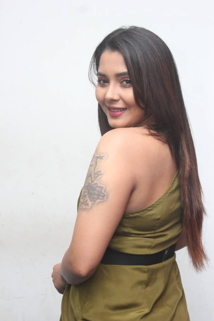 மலையாள நடிகை, கன்னட நடிகை இணைந்து நடிக்கும் தமிழ்ப் படம் ‘ஓட்டம்’