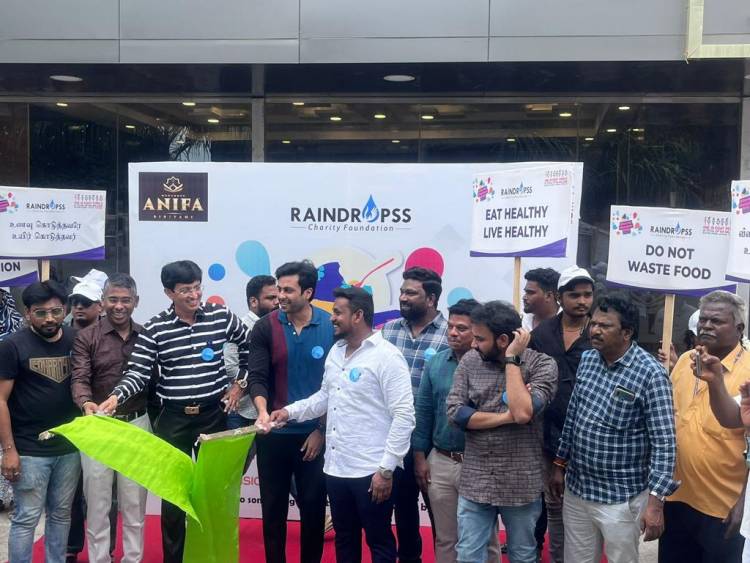 FREE FOOD TRUCK FLAGGED OFF BY CHENNAI CORPORATION COMMISSIONER DR. RADHAKRISHNAN IAS AND ACTOR ASHWN KUMAR TO SERVE THE NEEDY IN THE CITY ON WORLD HUNGER DAY - AN INITIATIVE BY RAINDROPSS CHARITY FOUNDATION