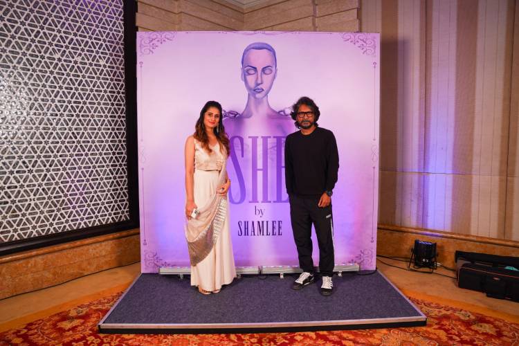 Filmmaker Mani Ratnam and Music Director A.R. Rahman visit Actress Shamlee’s solo art show “SHE” 