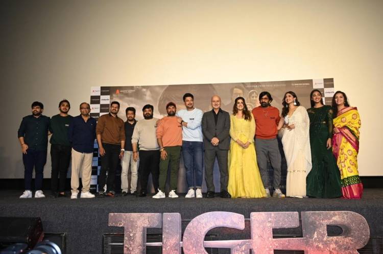 Mass Maharaja Ravi Teja, Vamsee, Abhishek Agarwal Arts’ Pan Indian Film Tiger Nageswara Rao Roaring Trailer Unleashed