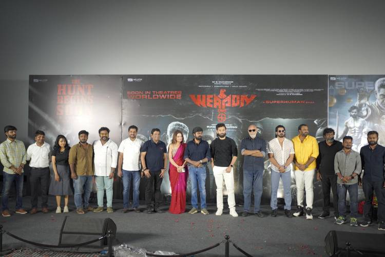 மில்லியன் ஸ்டுடியோ புரொடக்‌ஷன்ஸ், எம்.எஸ். மன்சூர் வழங்கும் குகன் சென்னியப்பன் இயக்கத்தில், நடிகர்கள் சத்யராஜ் & வசந்த் ரவி நடித்துள்ள ’வெப்பன்’ திரைப்படத்தின் டிரெய்லர் வெளியீட்டு விழா!