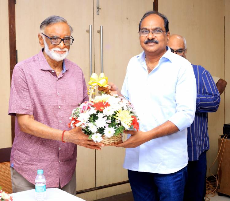 தமிழ் தொலைக்காட்சித் தொடர்கள், வலைக்காட்சித் தொடர்கள் மற்றும் நான்பிக்சன் நிகழ்ச்சிகள் தயாரிக்கும் நடப்புத் தயாரிப்பாளர்கள் அனைவரும் சேர்ந்து தமிழ்நாடு சின்னத்திரை தயாரிப்பாளர்கள் சங்கம் என்னும் புதிய சங்கத்தைத் தொடங்கியுள்ளனர்