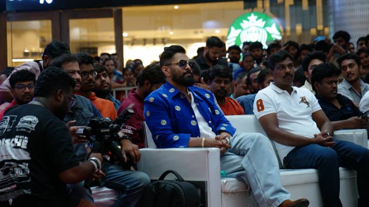 'சீயான்' விக்ரம் நடிக்கும் 'வீர தீர சூரன்- பார்ட் 2 'பெங்களூரூ ப்ரமோஷன்