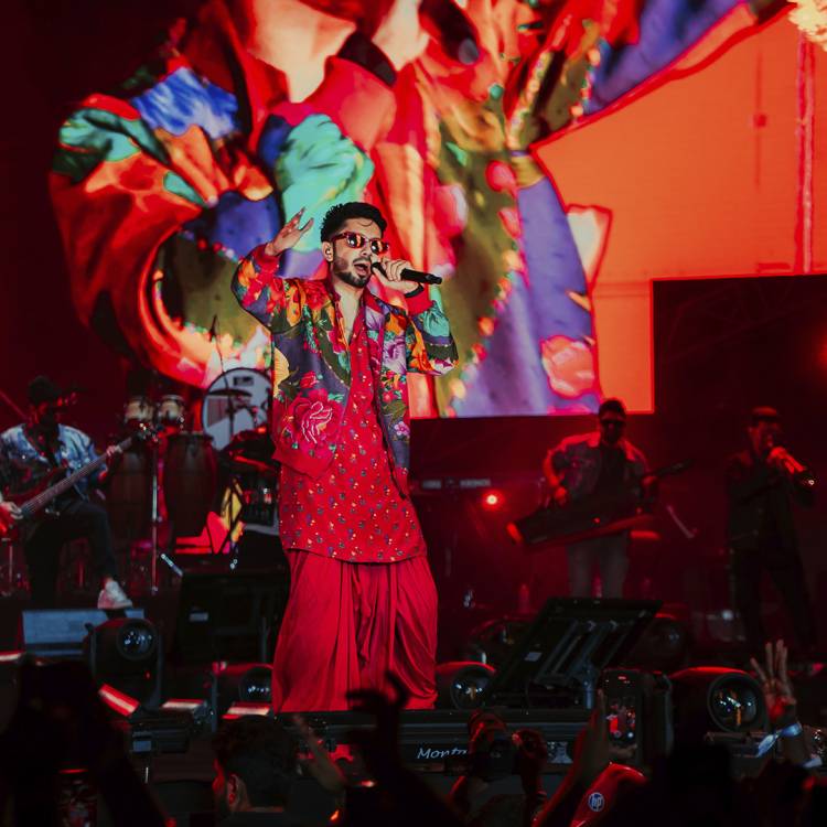  புதிய சாதனை படைத்த அனிருத்தின் சென்னை இசை நிகழ்ச்சி ..  45 நிமிடத்திற்குள் அனிருத்தின் #Hukum புதிய சாதனை