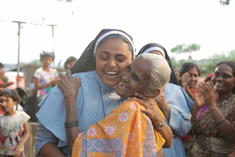 உலக சினிமாவை திரும்பிப் பார்க்க வைத்த படம்: த ஃபேஸ் ஆஃப்  த  ஃபேஸ்லெஸ் (முகமற்றவரின் முகம்)