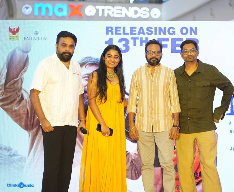 ரசிகர்களை நேரில் சந்தித்த “மை லார்ட்” படக்குழு