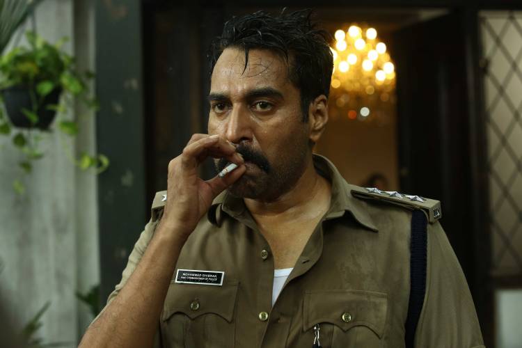 அனோமி Cast :