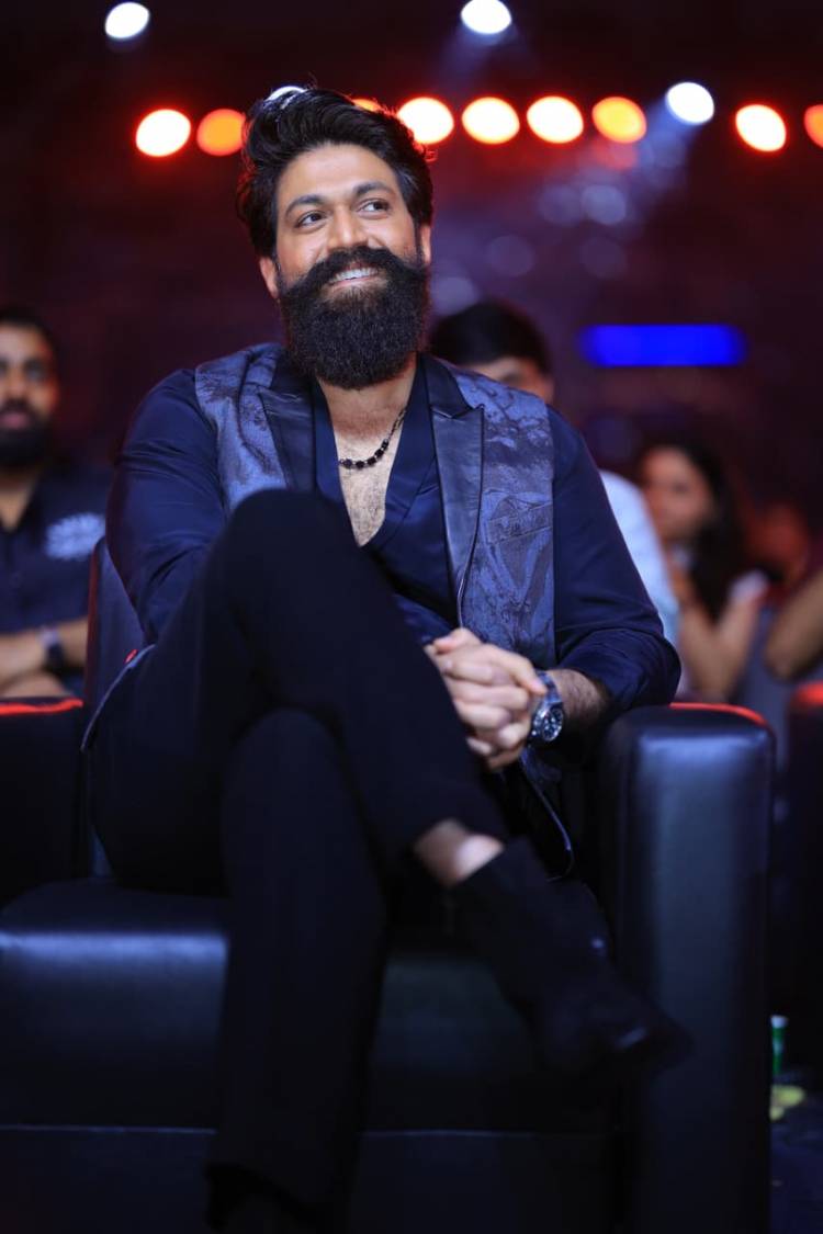 சென்னையில் பிரம்மாண்டமாக நடைபெற்ற ‘டாக்ஸிக்’  முன்வெளியீட்டு விழா!