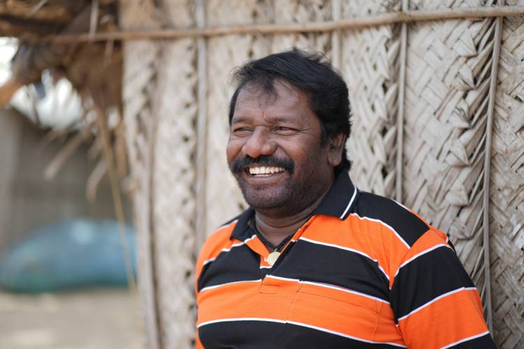 திரையரங்குகளில் செப்டம்பர் 17 ஆம் தேதி  வெளியாகும் ‘என்ன விலை’ திரைப்படத்தின் மூலம் திரையுலகில் 25 ஆண்டுகளை நிறைவு செய்யும் நடிகர் கருணாஸ்!