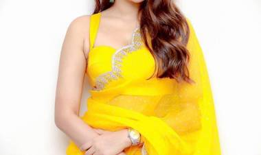 Kudos Actress @AgerwalNidhhi have donated Rs 1,00,000/- Lakh to @CMOTamilnadu ‘s Chief Minister Public Relief Fund