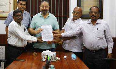 மக்கள் நீதி மய்யம் தலைவர் நம்மவர் திரு. கமல் ஹாசன் அவர்களை சமூக நீதி கூட்டமைப்பு சேர்ந்த சமுதாயத்தலைவர்கள் சந்தித்தனர்