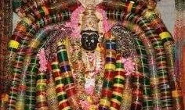 நாளை ஆடி பூரம் கொண்டாடப்படுவதால் மக்கள் அதிகமாக கோயில்களில்  கூடும் பழனி திருகோயில்களில் பக்தர்கள் வழிபாட்டுக்கு தடை விதிக்கப்படுகிறது