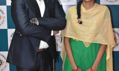 VHS Hospital successfully performs surgery on a 15 year old girl with Scoliosis