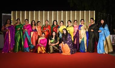 Dakshinam Sarees launched ‘A Saree Soiree’ hosted by Nina Reddy with a Fashion Walk showcasing traditional weaves of India accompanied by live indie fusion and vocals by Janani Madan on 1st October 2021