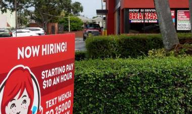 U.S. job growth picks up in October Non-farm payrolls rose by 5,31,000 jobs: Labor Department