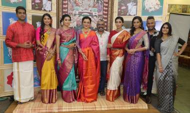 SAREE STYLING WORKSHOP AT ‘SUNDARI SILKS’ DELVES INTO TIMELESS SAREES WITH A NOVEL TOUCH