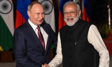 உடனடியாக போரை நிறுத்துமாறு ரஷ்ய அதிபர் விளாடிமிர் புடினை பிரதமர் நரேந்திர மோடி கேட்டுக் கொண்டுள்ளார்