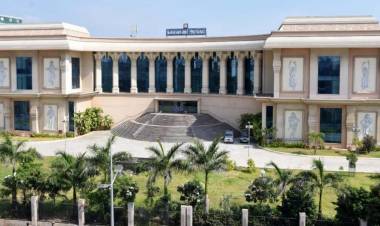 சென்னை, கலைவாணர் அரங்கில் சட்டத்துறை அமைச்சர் ரகுபதி தலைமையில் ஆலோசனை கூட்டம்