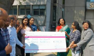 இலண்டன் பல்கலைக்கழகத்தில் தமிழ்த்துறையை மீட்டுருவாக்க பிரபல நடிகை ராதிகா சரத்குமார் அவர்கள் ஒரு லட்சம் ரூபாய் நன்கொடையாக வழங்கினார்.