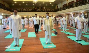 Ministry of External Affairs celebrates International Yoga Day With Maharashtra Governor Bhagat Singh Koshyari at Raj Bhawan in Mumbai