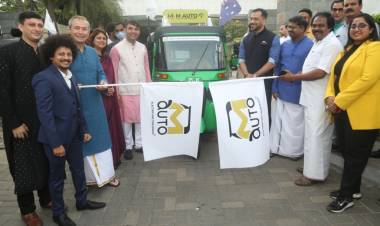 Green Energy  awareness 25 Electric Vehicle rally  flagged off  by IT Minister Mano Thangaraj and Western Australian Minister  Mr. Roger Cook & took a green journey from Taj Coromandel Hotel to Amir Mahal.