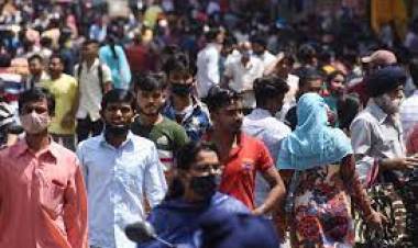 மாஸ்க் அணியாத 2,405 பேருக்கு ரூ12 லட்சம் அபராதம்