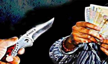 கத்தி காட்டி பணம் பறித்தவர் கைது