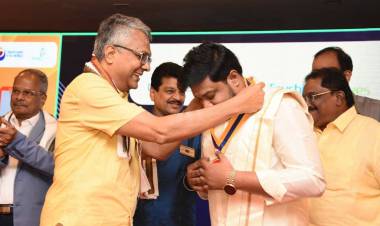 சென்னை கே.கே.நகரில் செயல்பட்டு வரும் ரோட்டரி சங்கத்தின் புதிய தலைவராக கே.சுரேந்தர் ராஜ் பதவி ஏற்பு