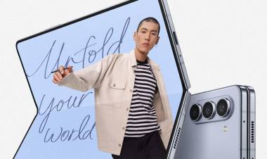 Samsung Galaxy Z Flip 5  மற்றும் Galaxy Z Fold 5 ஐ அறிமுகப்படுத்துகிறது, அதன் ஐந்தாம் தலைமுறை மடிக்கக்கூடிய ஸ்மார்ட்போன்கள்