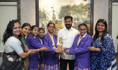 Chief Minister Felicitates Glendale Academy Students for Winning Gold at Global Excellence Day 2025 in Singapore